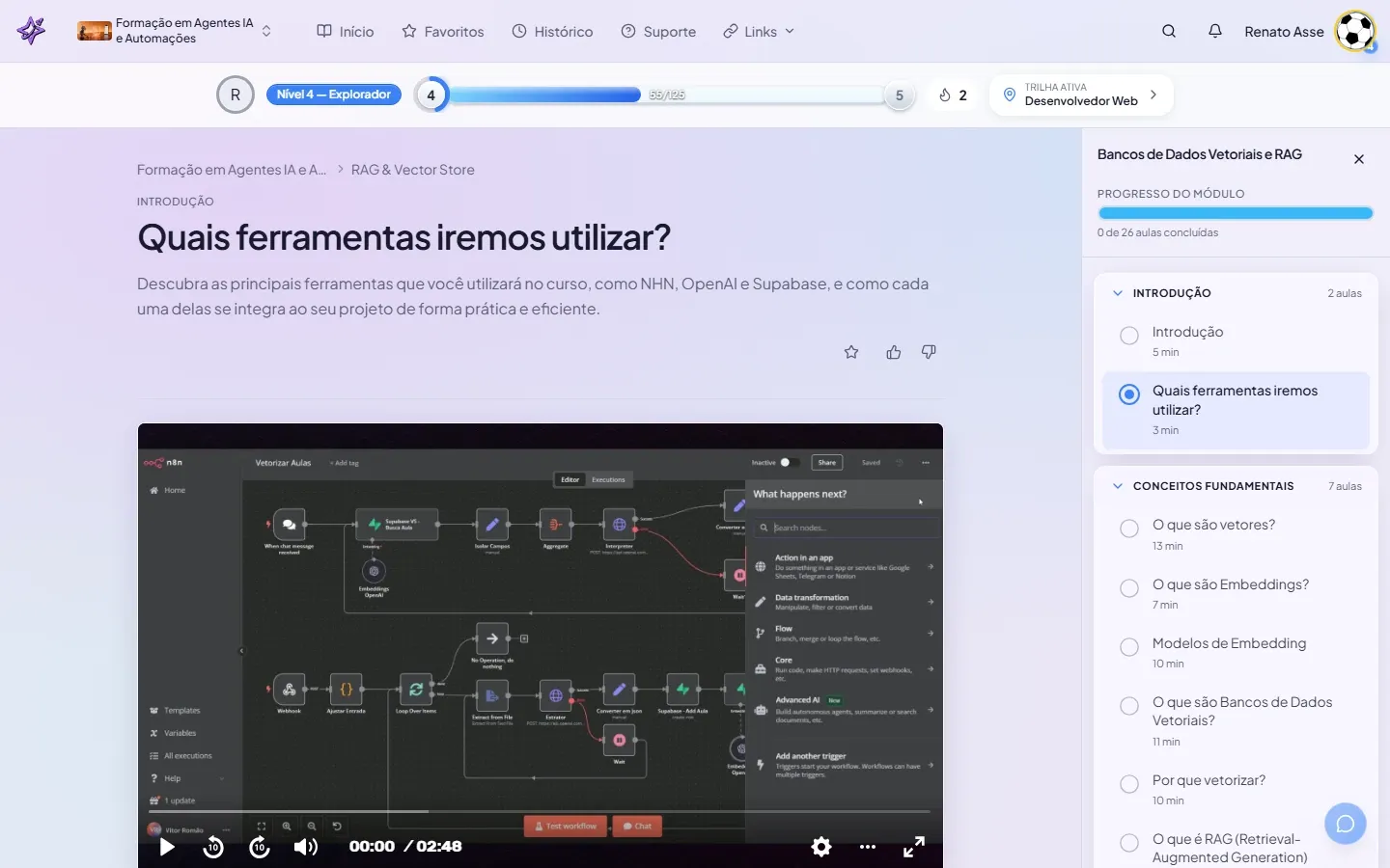 Aula do módulo mostrando um fluxo de RAG construído no n8n com busca vetorial no Supabase